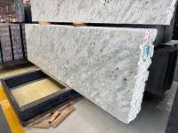 Современный натуральный камень, гранит River White, плита с крупным зубчатым нарезом, оптовая продажа для шкафов, столешниц, лестниц