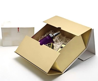 Boîte à parfum rigide de luxe avec doublure dorée et extérieur blanc mat, impression personnalisée du logo pour flacon de parfum