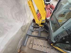 Miniexcavadora Usada YANMAR VIO55 de 5 Toneladas de Japón, Maquinaria para Movimiento de Tierras en Stock - Product Image 5