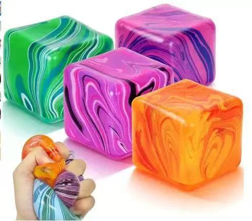 Cubo de hielo en tira de 5,5 cm
