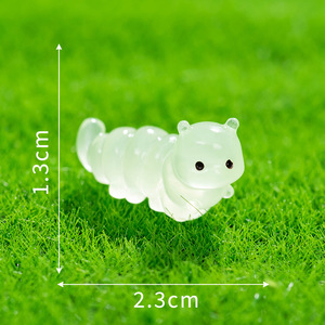 Vente en gros de décorations en résine d'animaux : chenille, escargot, mantaire, modèle en résine noctilucente pour la décoration - Product Image 5
