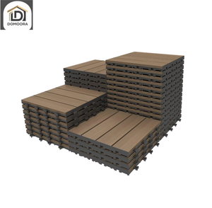 Dalles de terrasse extérieures étanches à emboîtement en composite WPC, dalles de sol de patio à clipser pour les acheteurs de projets B2B - Product Image 1