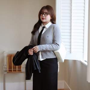 Cárdigan de Punto Trenzado Runqi para Mujer, Talla Grande, Suave y Cómodo, con Botones, Diseño Simple y Antipilling - Product Image 3