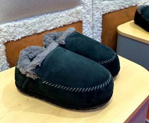 Nouvelles Bottes de Neige Épaisses pour Hommes Modèle 2026 - Confortables, Tige Douce en Fourrure, Respirantes et Chaudes, Bottes Décontractées - Product Image 6