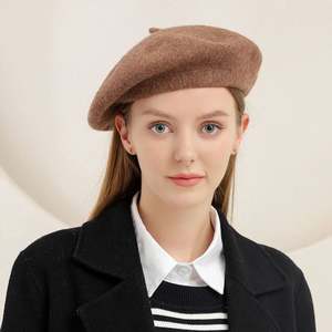 Bérets Français en Laine 100% Couleur Unie, Personnalisables, Broderie 3D, pour Femmes, Vente en Gros Usine OEM, Idéaux pour Plage, Fêtes, Sports, Toutes Saisons - Product Image 6