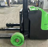 Chariot élévateur électrique 24V à charge lourde 2 tonnes, hauteur de levage max. 3,5 m, gerbeur électrique vertical à mât bi-étages pour logistique industrielle
