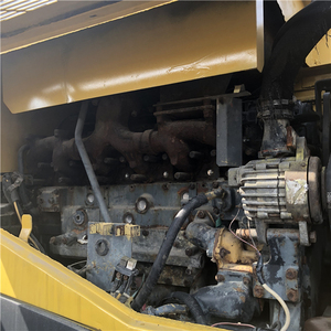 Chargeuse sur pneus Komatsu WA470-6 d'occasion en excellent état, poids opérationnel de 7 tonnes, capacité de la benne de 5,2 m, modèle 2019 - Product Image 6