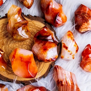 Pierre de guérison en cristal naturel de qualité supérieure, pierre de carnelienne en forme de flamme, très vendue, pour les cadeaux de mariage et les cadeaux de fête - Product Image 4