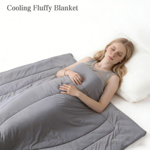 Couverture rafraîchissante pour les personnes qui ont chaud la nuit, légère et respirante pour l'été, couette douce double face avec sac de transport, bleu - Product Image 3