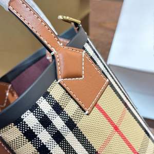 Sac à bandoulière de luxe authentique de haute qualité pour femme, petit format, de marque de créateur, tendance - Product Image 5