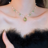 Kalung Mutiara Liontin Tetesan Air Kristal Es Hijau Mint Gaya Mewah Rantai Kerah Aksesori Menawan dan Awet Muda untuk Musim Semi