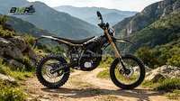 Moto tout-terrain électrique 2026 74V 60Ah Surron Ultra Bee HP X avec une garde au sol de 315 mm