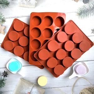 Moldes de Silicona Redondos de 12 Cavidades <span class=keywords><strong>para</strong></span> Chocolate y Galletas, <span class=keywords><strong>Molde</strong></span> de Silicona Cilíndrico <span class=keywords><strong>para</strong></span> Oreos Cubiertos de Chocolate, Galletas y Jabón - Product Image 4