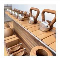 Ensemble d'équipements de fitness en bois de noyer noir de luxe, haltères et kettlebells en bois pour hôtel, maison, salle de sport privée