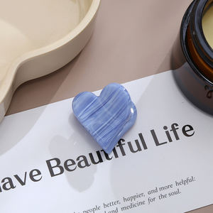 QIYI vente en gros pas cher prix nouveau Design Mini cheveux griffes femmes mignon coeur acétate clair coiffure griffe pour les filles - Product Image 4