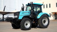 Promotions Ventes Tracteur KAT 140HP 4WD KR1404EX Tracteur à roues Direction hydraulique Tracteur agricole avec pièces détachées en stock