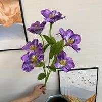 Tiges de tulipes artificielles réalistes faites à la main, fleurs en soie, bouquet imperméable pour la décoration de la maison, des mariages et des tables de Noël