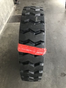 ยางรถบรรทุกหนักใหม่ราคาถูก ขนาด 295 75 R22.5 9.00 X 20 385/65/22.5 ยางเรเดียลยางธรรมชาติจากจีน - Product Image 2