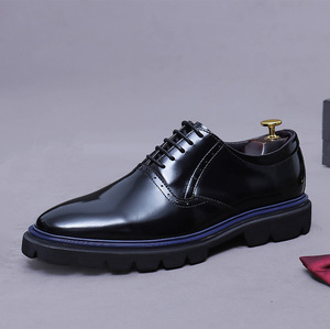 Zapatos casuales de cuero para hombre, estilo nuevo, transpirables y retro, para uso empresarial, suela gruesa, cuero genuino de vaca - Product Image 1