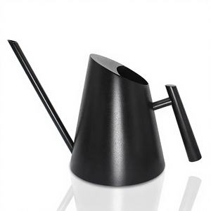 Arrosoir de jardin robuste en métal galvanisé, fait main, résistant à la rouille, en acier inoxydable, Zahid Exports - Product Image 1