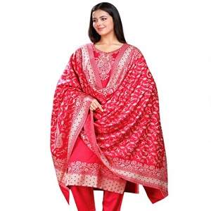 Salwar Kameez Rojo de Algodón con Bordado Blanco y Dupatta Estampada para Mujer, Ropa Tradicional India y Pakistaní - Product Image 2