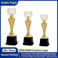 Trophée de golf personnalisé en plastique durable, gravé au laser, avec boule de golf en cristal sur base noire, gravure de logo OEM, coupe de récompense sportive pour le golf