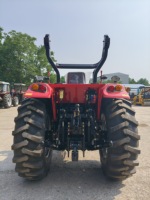Massey Ferguson 60hp à 200hp mini tracteur agricole à chenilles avec attache rapide pour tracteur de jardin à godet