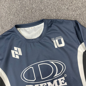 เสื้อฟุตบอลสไตล์เรโทรสตรีทพิมพ์ลายโลโก้ ใส่สบาย ระบายอากาศได้ดี ทรงโอเวอร์ไซส์ คอกลม - Product Image 4