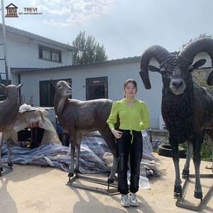 TREVI Castle Wilderness Outside Life Size Animal <span class=keywords><strong>Cabra</strong></span> Estatuas Bronce Big Horn Oveja Escultura para la venta - Product Image 6