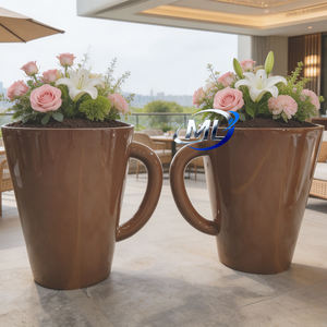 Pot de fleurs en fibre de verre personnalisé en forme de grande tasse à café, pot créatif de style nordique, pot minimaliste en fibre de verre en forme de tasse à café - Product Image 6