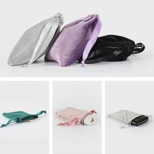 Sac cadeau écologique durable avec cordon de serrage de 2 pouces, sac de rangement promotionnel, sac d'emballage en velours coloré avec ruban taché - Product Image 5