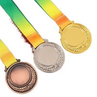Médailles de sport en métal plaqué or gravées sur mesure à prix abordable 2026 pour la course, la natation, le football, la boxe avec ruban doré