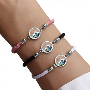 Pulsera <span class=keywords><strong>de</strong></span> cuerda ajustable <span class=keywords><strong>de</strong></span> acero inoxidable con diseño <span class=keywords><strong>de</strong></span> árbol <span class=keywords><strong>de</strong></span> la vida y semillas <span class=keywords><strong>de</strong></span> <span class=keywords><strong>mostaza</strong></span>, estilo étnico, para hombre y mujer - Product Image 1