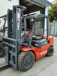 Montacargas Usado Heli H2000-30 de 3 Toneladas a Buen Precio con Motor, Bomba y Componentes Principales para Granjas - Product Image 3