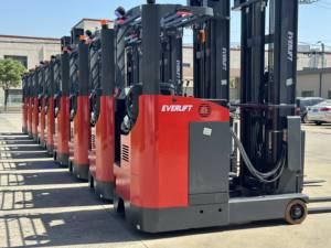 Montacargas Eléctrico de 2t2.5t, Carretilla Elevadora de Alcance de 8m 10m 12m, Precio de Fábrica, Montacargas Heli con Mástil Tríplex, Montacargas de Batería, Apilador de Alcance - Product Image 5