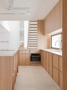 Mueble de Cocina con Fregadero y Herrajes, Diseño de Acero Inoxidable, Isla Blanca, Taburetes, Laca de Alto Brillo, Muebles Modernos de Pared - Product Image 2