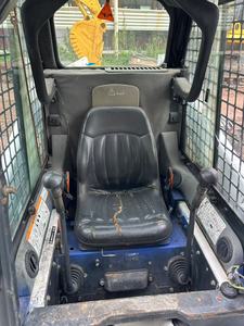 Chargeuse compacte d'occasion S130, moteur Kubota, capacité 862 kg, puissance 37 kW, bon état - Product Image 6