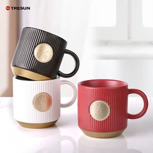 GIFT Factory Wholesale Customized 12 oz Ceramic Coffee Mugs Business Gift Christmas Relief Carving Logo Lid Reusable Classic - Product Image 2