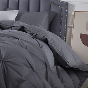 Couette surdimensionnée 120x120 grise en plumes d'oie et <span class=keywords><strong>duvet</strong></span> de plume d'oie moelleuse <span class=keywords><strong>extra</strong></span> <span class=keywords><strong>large</strong></span> pour une utilisation à l'hôtel pour la saison d'hiver - Product Image 5
