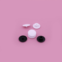 Appuyez sur le bouton pression en plastique jetable fermeture à clip en deux parties bouton personnalisé pour sandales à chaussures