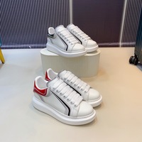 Chaussures pour hommes populaires pour le commerce transfrontalier, vente en gros et au détail, baskets blanches à semelle épaisse, nouvelle collection printemps 2026 tendance pour hommes