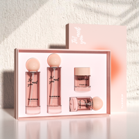 Ensemble d'emballages de soins de la peau de style unique et nouveau, pot en verre pour crème pour le visage, flacon pompe pour lotion et sérum avec bouchon rond et boîte cadeau