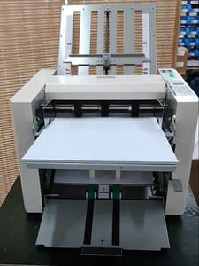 LT-GAR03-2 Máquina de plegado de papel automática con rueda de recogida de bandeja, tipo valla manual, 2 peines, para plegado <span class=keywords><strong>A3</strong></span> y <span class=keywords><strong>folio</strong></span>, con motor totalmente automático - Product Image 2