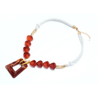 Collier pendentif corde tendance 2027, bijoux fantaisie dorés avec perles marron et rouges, style bohème, pour femme