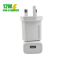 Cargador de Pared USB PD 3.0 de 12W 2.4A con Logotipo Personalizado OEM, Juego de Cables Tipo C, Enchufe para Reino Unido Ecológico e Ignífugo para Uso Universal