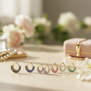 Anillo de Labio Chapado en Oro E4366 con Zirconia Cúbica Azul Zafiro en Engaste de Garras de 16mm, Joyería Corporal Moderna Unisex para Uso Diario - Product Image 2