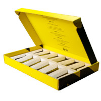 Caja de Embalaje Ecológica Corrugada con Logotipo Amarillo Personalizado para Envío de Suplementos Deportivos con Protección Interna para Frascos y Botellas