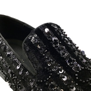 Chaussures habillées et Richelieu pour hommes en cuir véritable italien de haute qualité, faites à la main, avec motif diamant de style mode et logo personnalisé, marque originale - Product Image 6