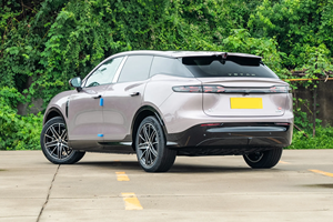 Voyah <span class=keywords><strong>Courage</strong></span> 2025 AWD Qiankun Trim EV d'occasion, conduite à gauche, véhicule à énergie nouvelle en bon état pour l'exportation - Product Image 5