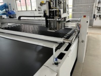 Plotter de corte de tela de persiana enrollable CNC automático de nueva condición, cortador textil de tamaño personalizado para industrias de sofás, núcleo de bomba de Motor